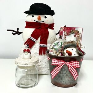 Rustic Christmas Snowman Home Decor And Ornaments Assorted Pieces Bundle of 7